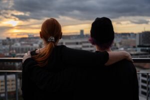 Ako vyzerá život nebinárneho človeka? Môj vnútorný hlas nie je ani mužský, ani ženský, hovorí Alex; denník Sme