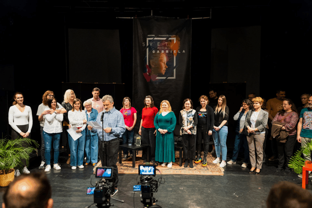 SVET PODĽA GABRIELA - VIII. ročník: Príhovor Martiny, Zuzky a Moya - rodičov ZRP LGBT+ ľudí